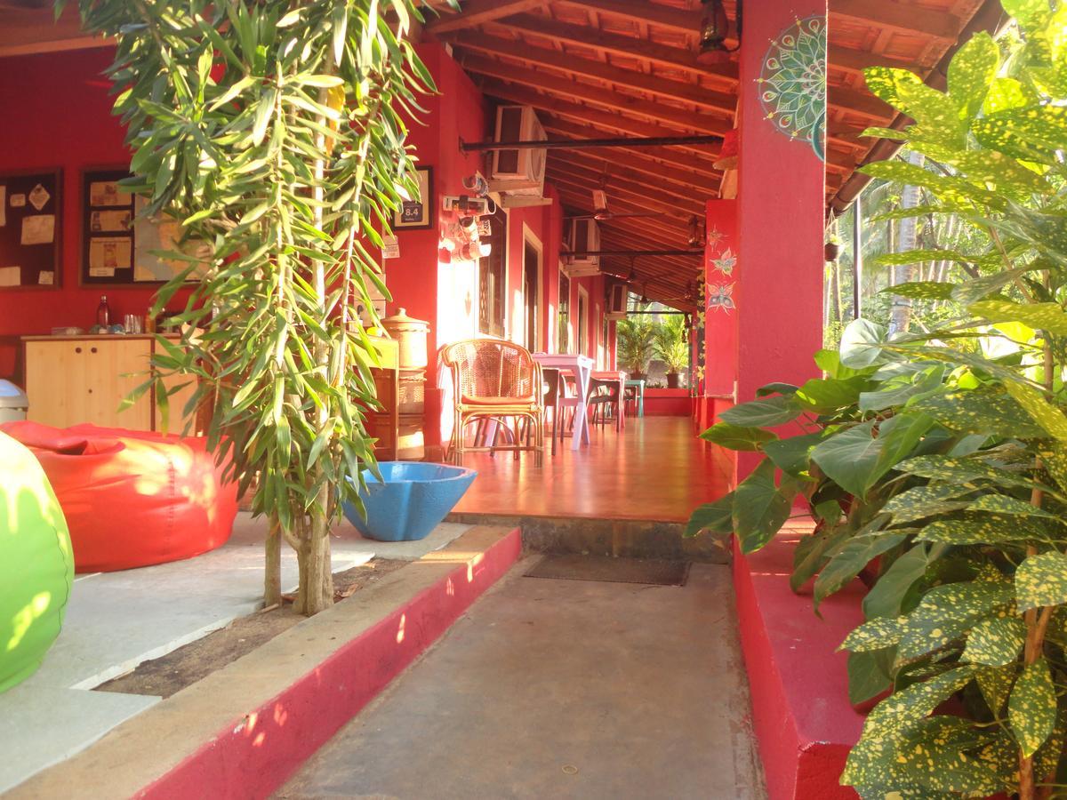 The Yuppi Hippi Female Hostel Anjuna Exterior photo