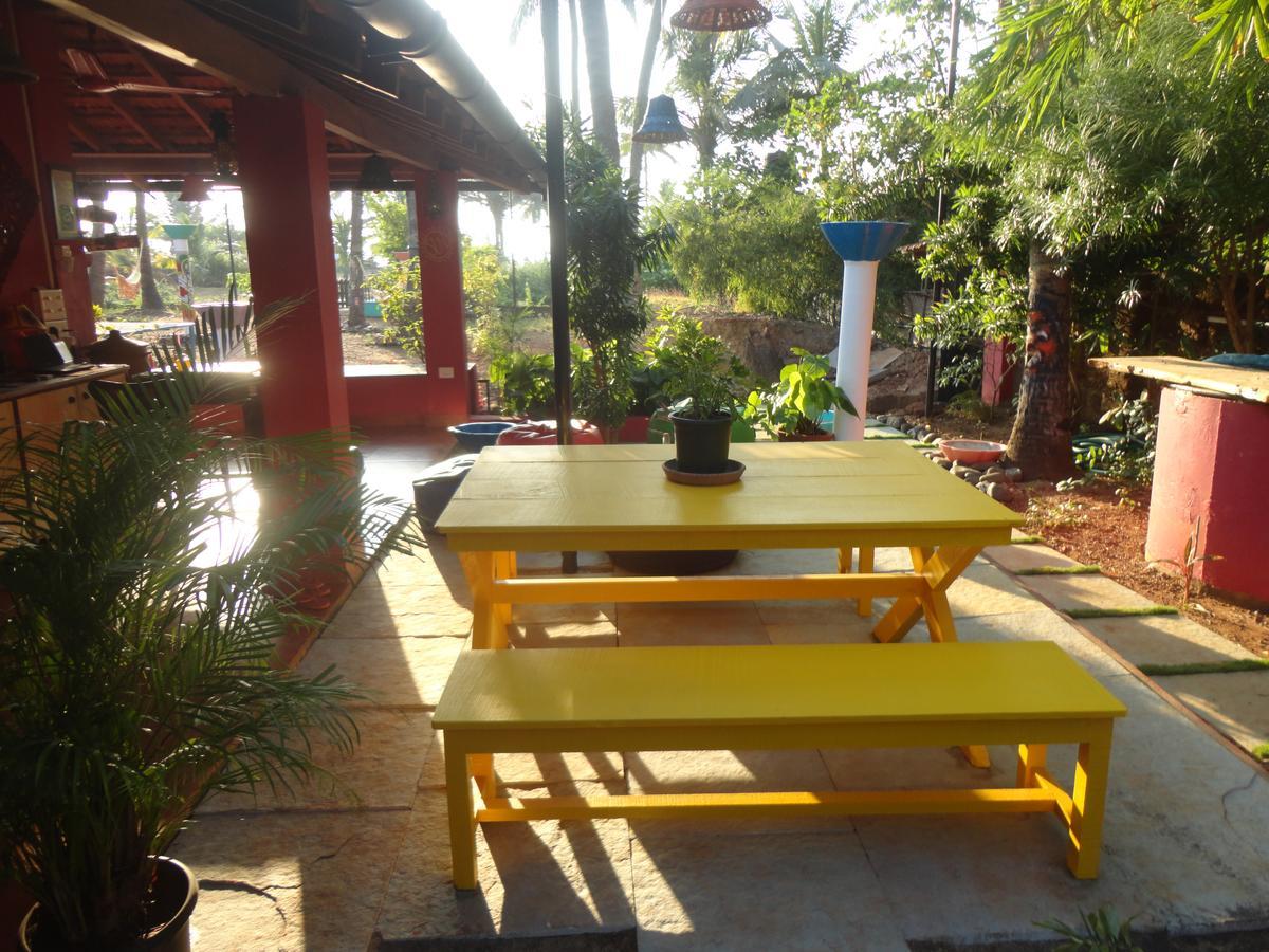 The Yuppi Hippi Female Hostel Anjuna Exterior photo