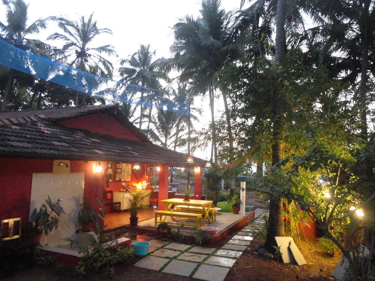 The Yuppi Hippi Female Hostel Anjuna Exterior photo